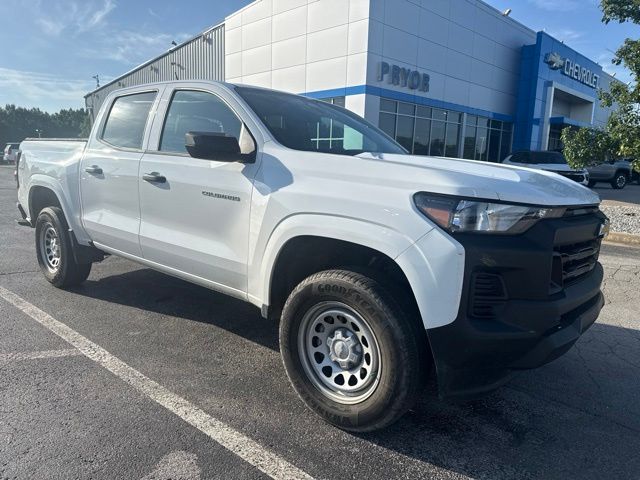 Summit White 2023 Chevrolet Colorado Pickup Truck Four-Wheel Drive 8-Speed Automatic