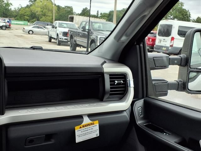 2025 Ford F-350SD XL photo