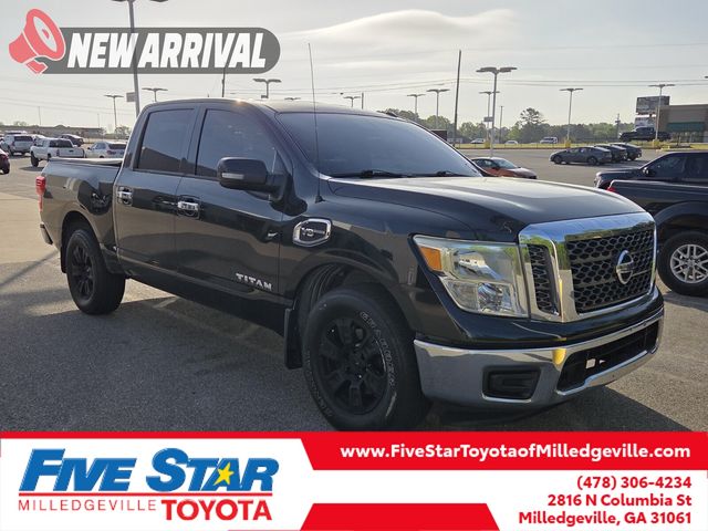 Gray (Magnetic Black) 2017 Nissan Titan SV Crew Cab Pickup Truck 4X2 7-Speed Automatic