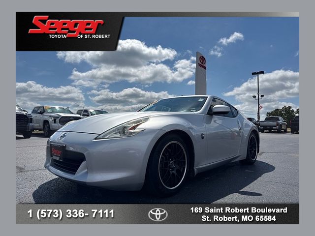 2010 Nissan 370Z Base