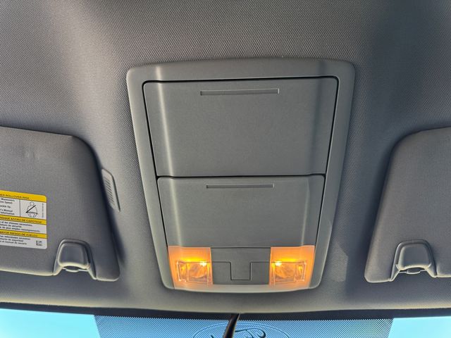 Used 2014 Oxford White Ford XLT image 24