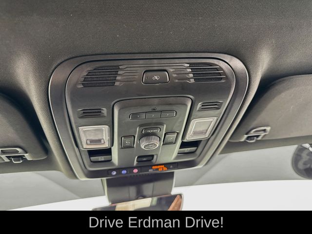 Used 2023 GMC Yukon XL SUV