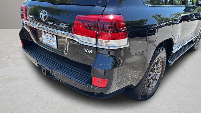 Used 2017 Black Toyota Base image 41