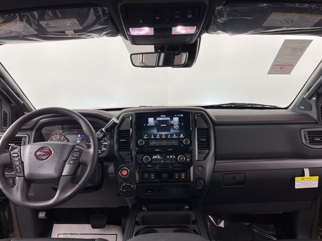 2024 Nissan Titan XD PRO-4X 41