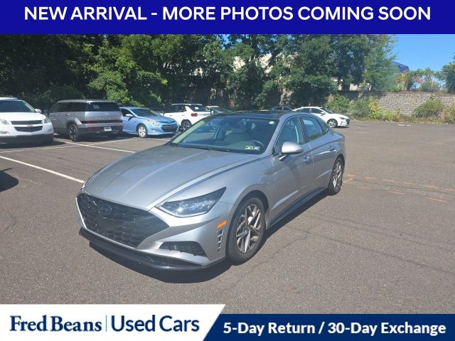Shimmering Silver Pearl 2020 Hyundai Sonata Sedan Front-Wheel Drive 8-Speed Automatic Overdrive