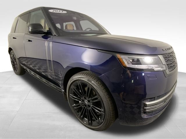 2023 Land Rover Range Rover SE 9