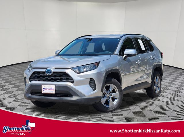 2022 Toyota RAV4 LE