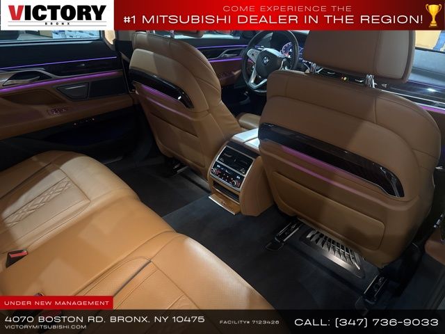 2022 BMW 7-Series 740i xDrive photo
