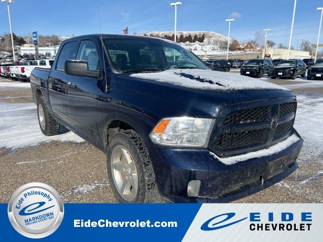 2017 RAM 1500 Express Crew Cab 4WD
