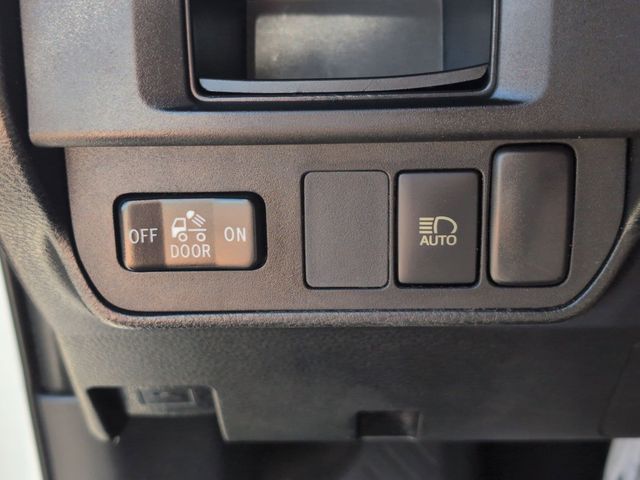 Used 2018 Toyota Tacoma SR5 4D Double Cab