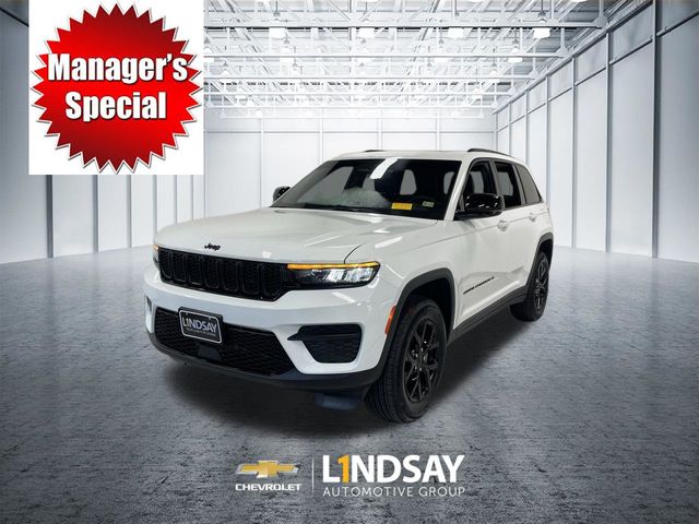 Bright White Clearcoat 2024 Jeep Grand Cherokee SUV / Crossover Four-Wheel Drive 8-Speed Automatic