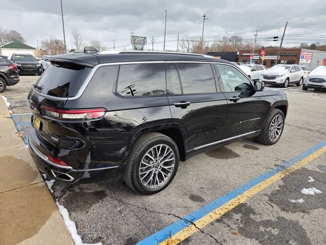 2023 Jeep Grand Cherokee L Summit - Diamond Black Crystal Pearlcoat exterior view 3