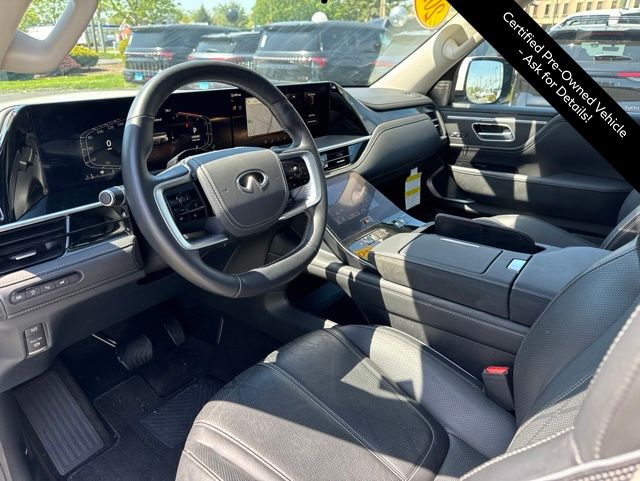 2025 INFINITI QX80 Sensory 4WD - Photo 8