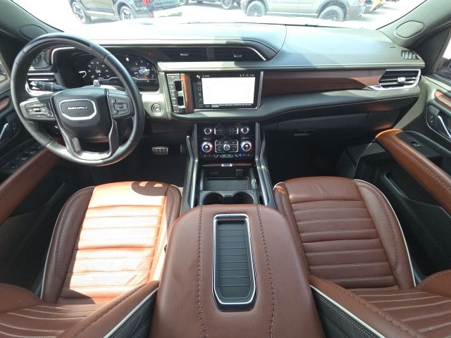 2023 GMC Yukon Denali Ultimate:C02667