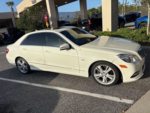2012 Mercedes-Benz E-Class E350 Luxury photo