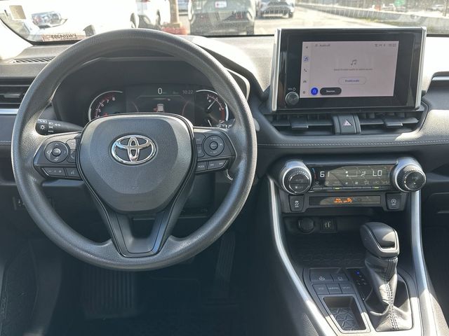 2023 Toyota RAV4 XLE 7