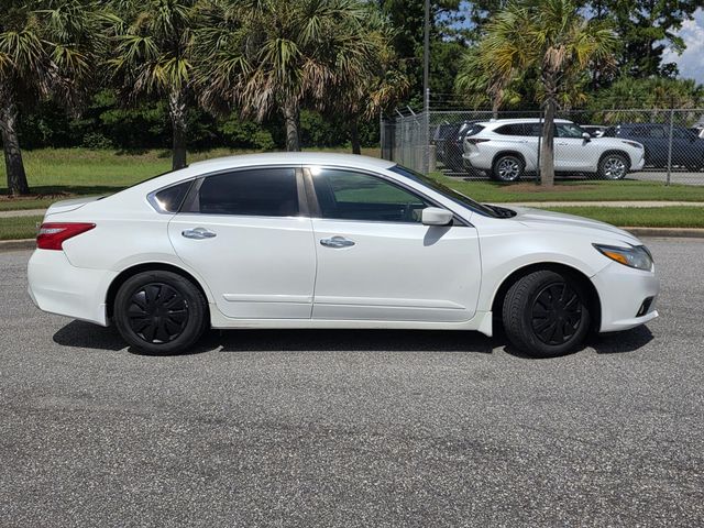 Used 2016 Nissan Altima Sedan