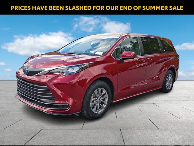 Used 2025 Toyota Sienna Van