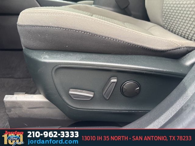Used Car 2022 Ford Escape  Se For Sale Under $20,000 In San Antonio, Texas