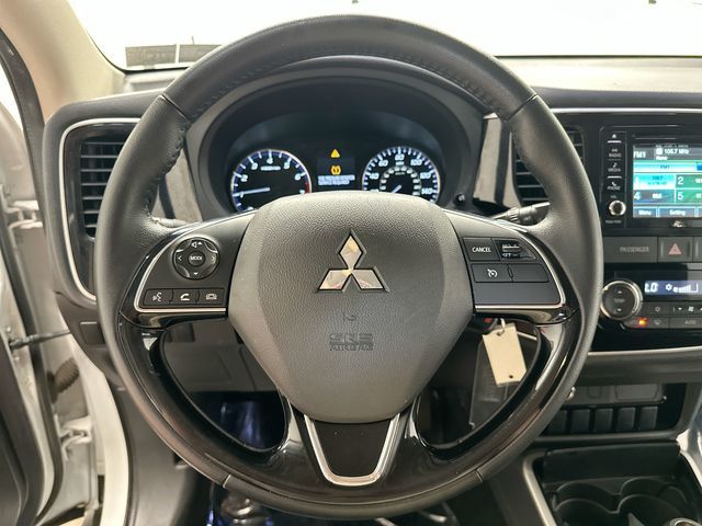 2017 Mitsubishi Outlander ES  at Auto Express Mitsubishi