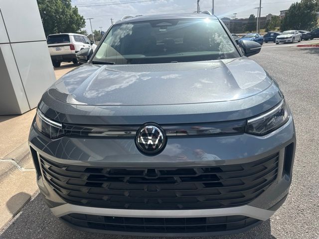 Used 2025 Volkswagen Tiguan SUV