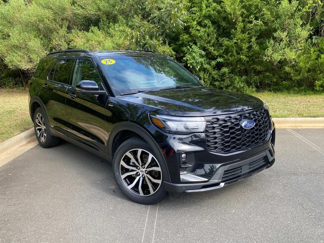 Agate Black Metallic 2025 Ford Explorer SUV / Crossover All-Wheel Drive Automatic