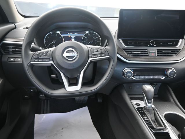 2025 Nissan Altima 2.5 SV 21