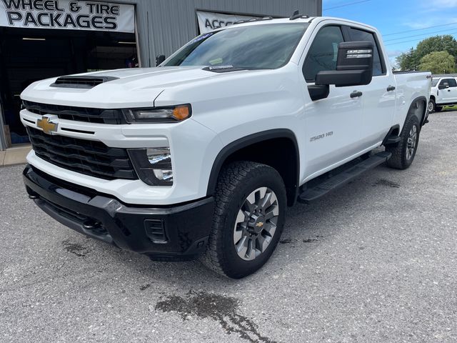 2024 Chevrolet Silverado 2500HD Custom - Summit White exterior view 3