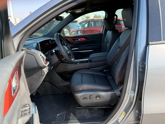 new 2026 Chevrolet Traverse car, priced at $53,620