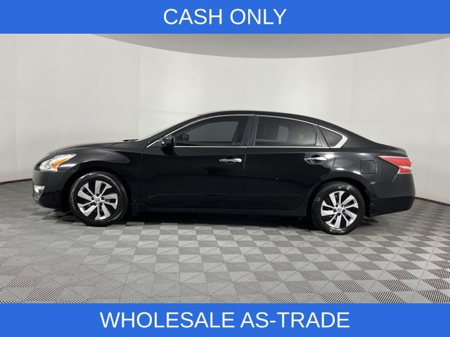 2015 Super Black Clearcoat Nissan Altima 2.5 S FWD Sedan