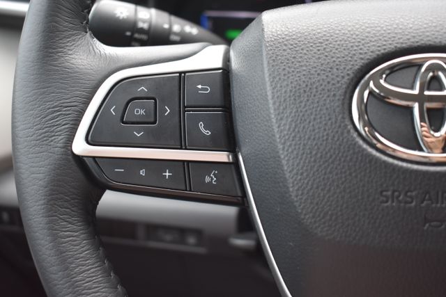 Used 2024 Toyota Sienna Van