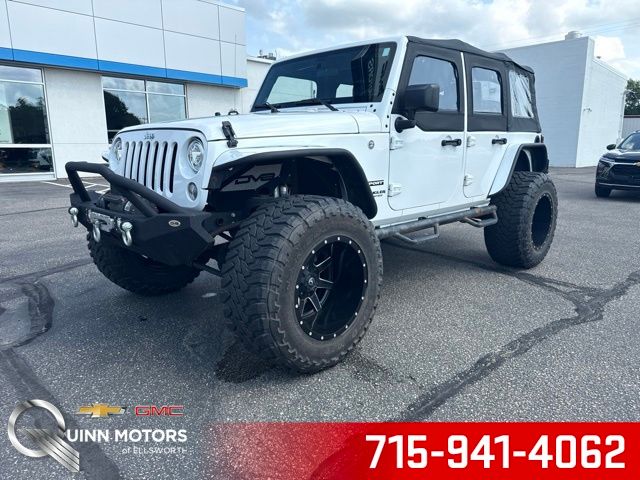 Bright White Clearcoat 2017 Jeep Wrangler SUV / Crossover Four-Wheel Drive 5-Speed Automatic
