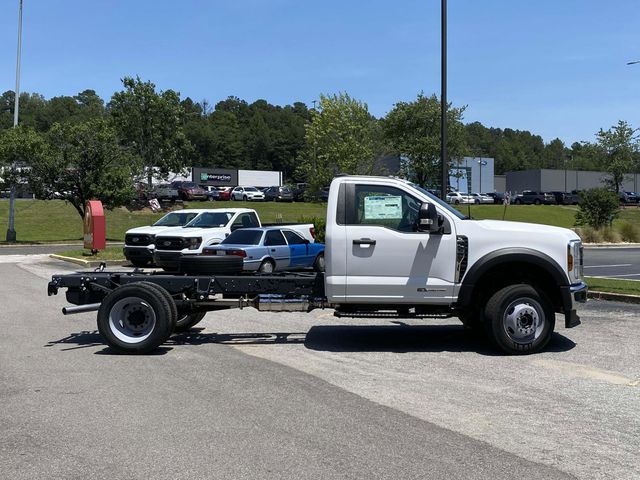 2024 Ford F-550SD XL 23