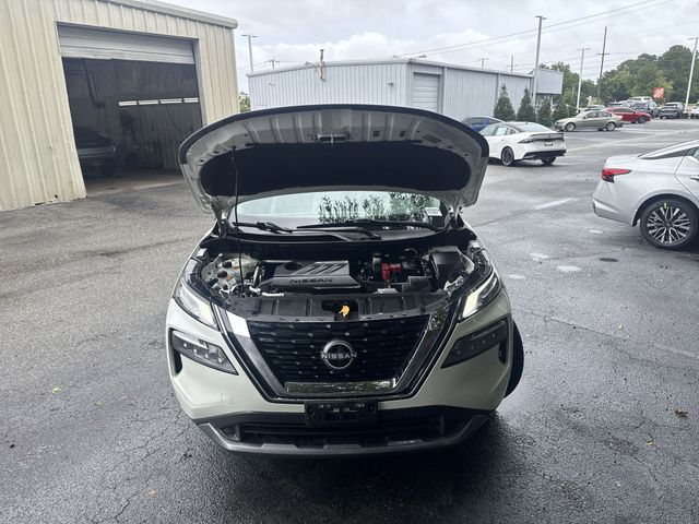 Used 2023 White Nissan SL image 32