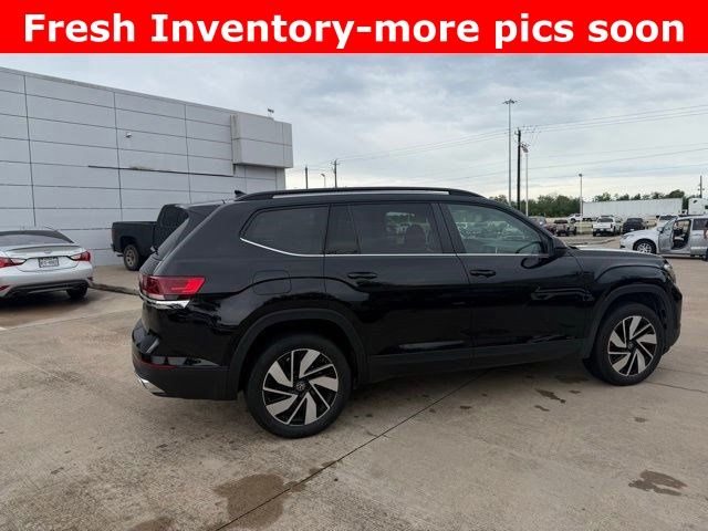 2024 Volkswagen Atlas 2.0T SE w/Technology Black at Wharton Chevrolet GMC