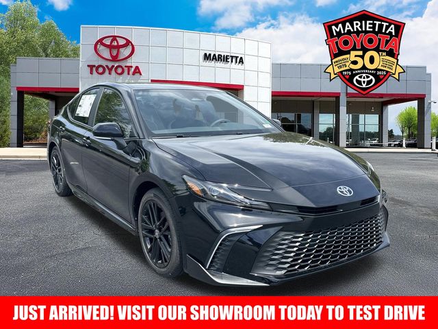 Midnight Black Metallic 2026 Toyota Camry SE FWD Sedan Front-Wheel Drive Continuously Variable Transmission