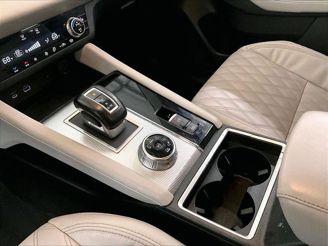 2022 Mitsubishi Outlander SEL White at Auto Express Mitsubishi