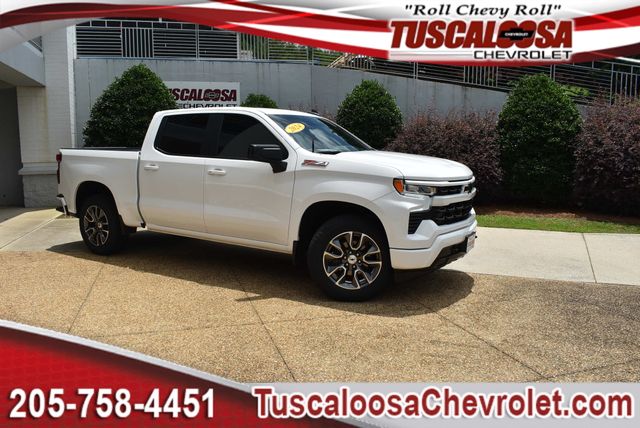 Summit White 2024 Chevrolet Silverado 1500 Pickup Truck Four-Wheel Drive Automatic