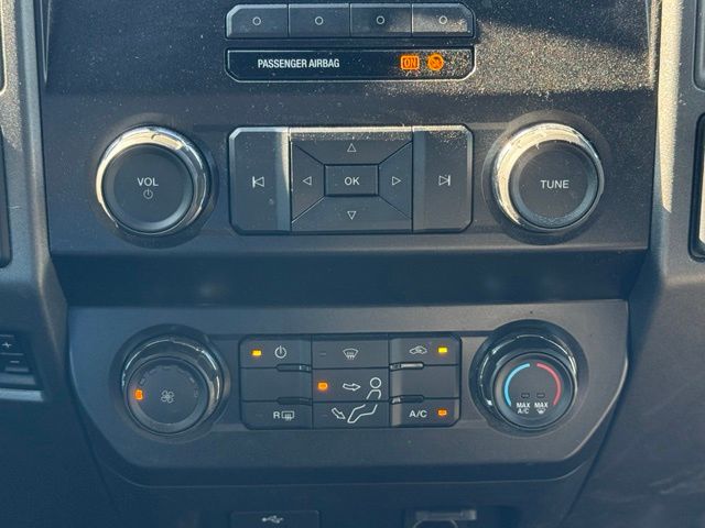 Used 2019 White Ford XL image 18