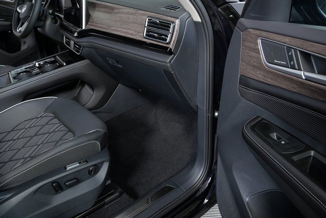 new 2026 Volkswagen Atlas car, priced at $58,293