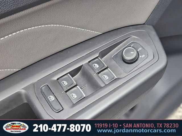 Used Car 2022 Volkswagen Atlas Cross Sport  3.6l V6 Se W/technology For Sale Under $30,000 In San Antonio, Texas