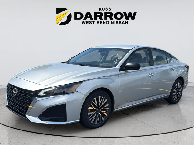 Brilliant Silver Metallic 2024 Nissan Altima Sedan Front-Wheel Drive Continuously Variable Transmission