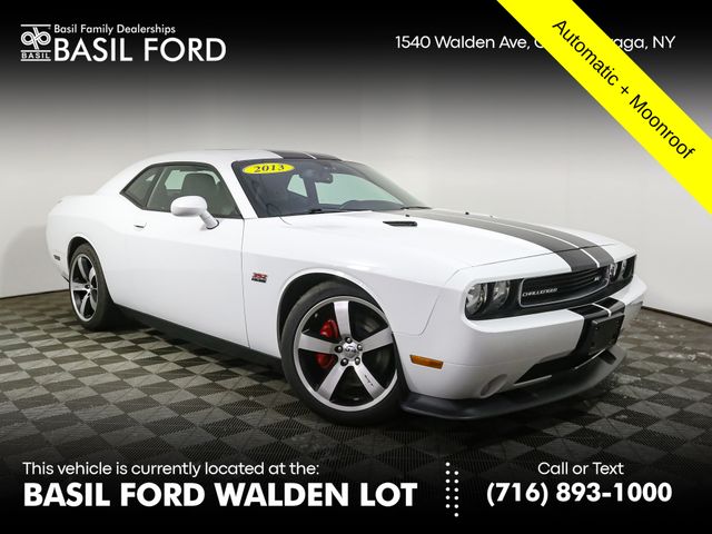 Bright White Clearcoat 2013 Dodge Challenger SRT8 392 RWD Coupe Rear-Wheel Drive 5-Speed Automatic
