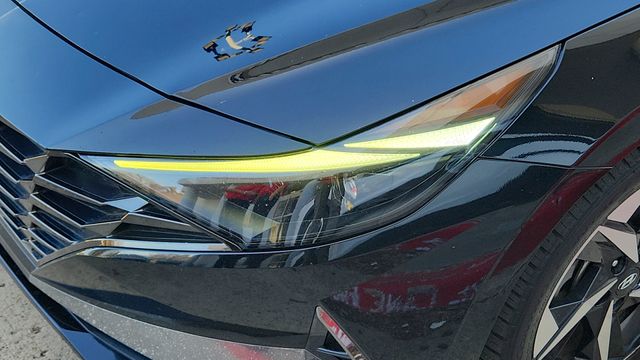 2021 Hyundai Elantra Hybrid