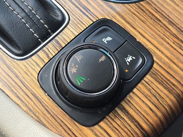2017 GMC Acadia Denali:168618B