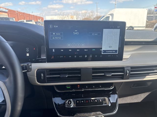 Certified Used 2025 White Lincoln Premiere image 14