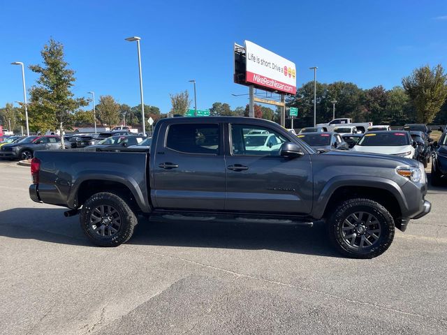 2022 Toyota Tacoma SR5 2