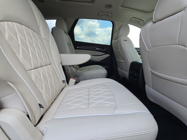 2023 Buick Enclave Avenir:C02708