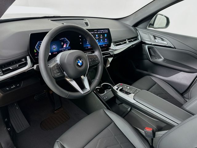 2025 BMW X1 xDrive28i 9