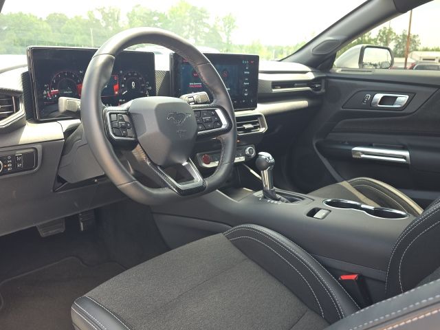 2025 Ford Mustang EcoBoost:46609A